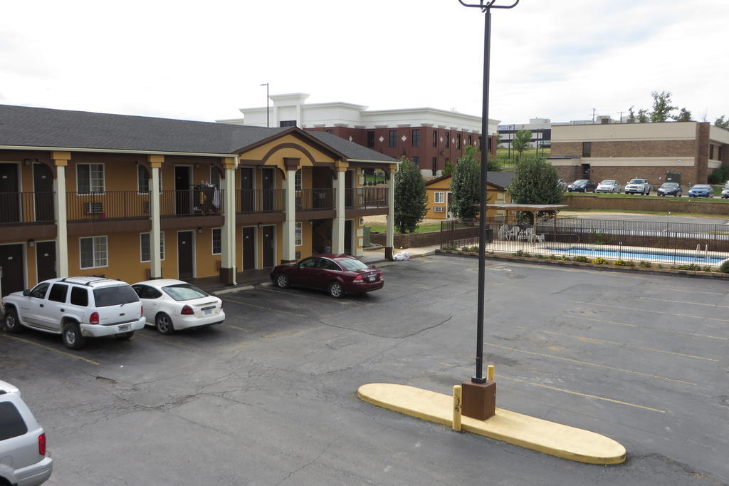 Economy Inn & Suites Joplin Exterior foto